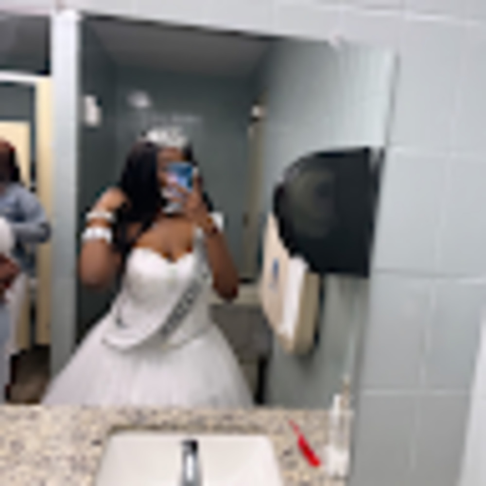 Meet your Posher, Nyindia